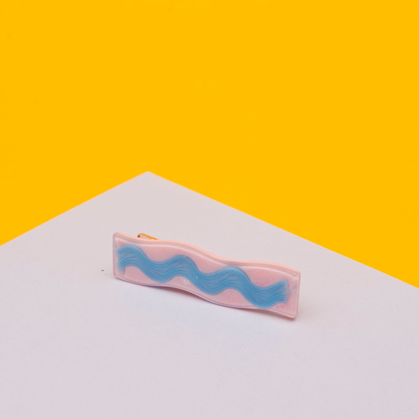 Kiss Chase Pink & Blue Eco Resin Hair Clip